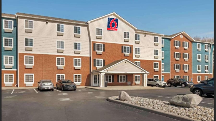 Studio 6 Extended Stay Cincinnati Sharonville OH