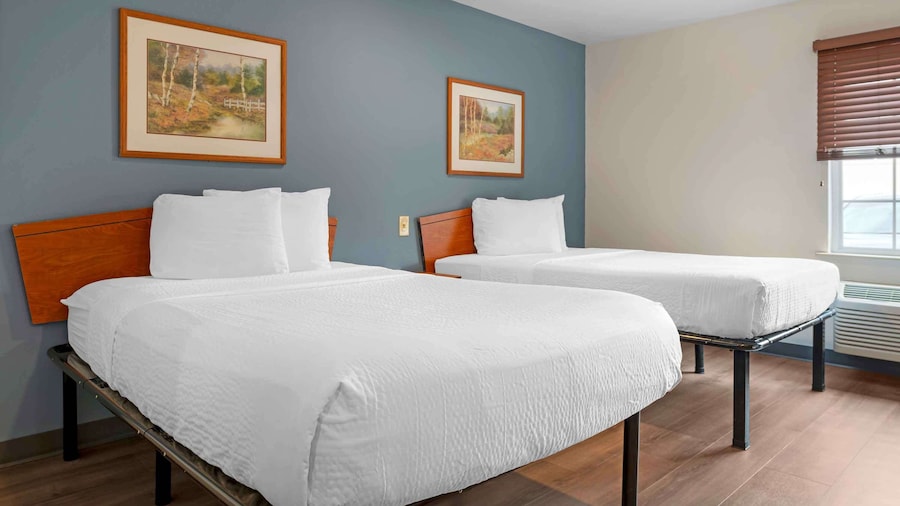 Studio 6 Extended Stay Cincinnati Sharonville OH