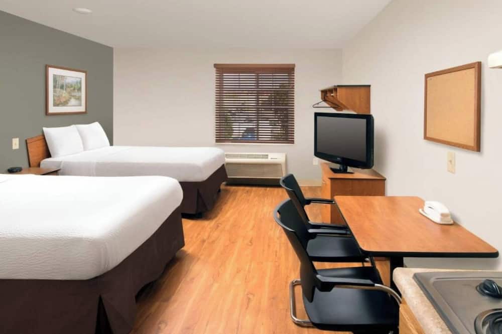 Studio 6 Extended Stay Cincinnati Sharonville OH