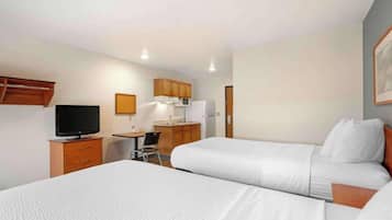 Room, 2 Double Beds, Non Smoking, Kitchen | Desk, laptop workspace, iron/ironing board, free WiFi
