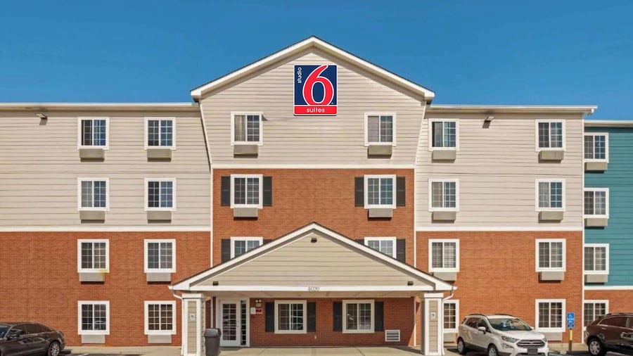 Studio 6 Extended Stay Cincinnati Sharonville OH