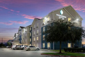 Exterior - WoodSpring Suites Houston I-45 Airtex (Houston)
