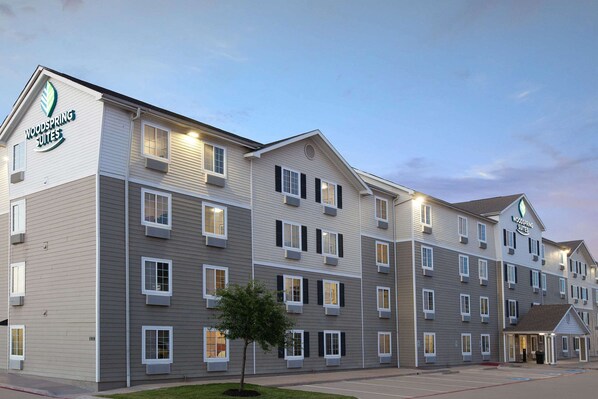 Exterior - WoodSpring Suites Houston Westchase (Houston)