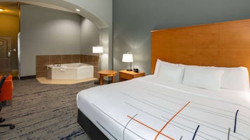 Premier Room, 1 King Bed, Jetted Tub | Premium bedding, desk, blackout curtains, iron/ironing board