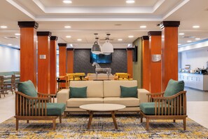 Reception - Fairfield Inn & Suites by Marriott Hooksett (Hooksett)