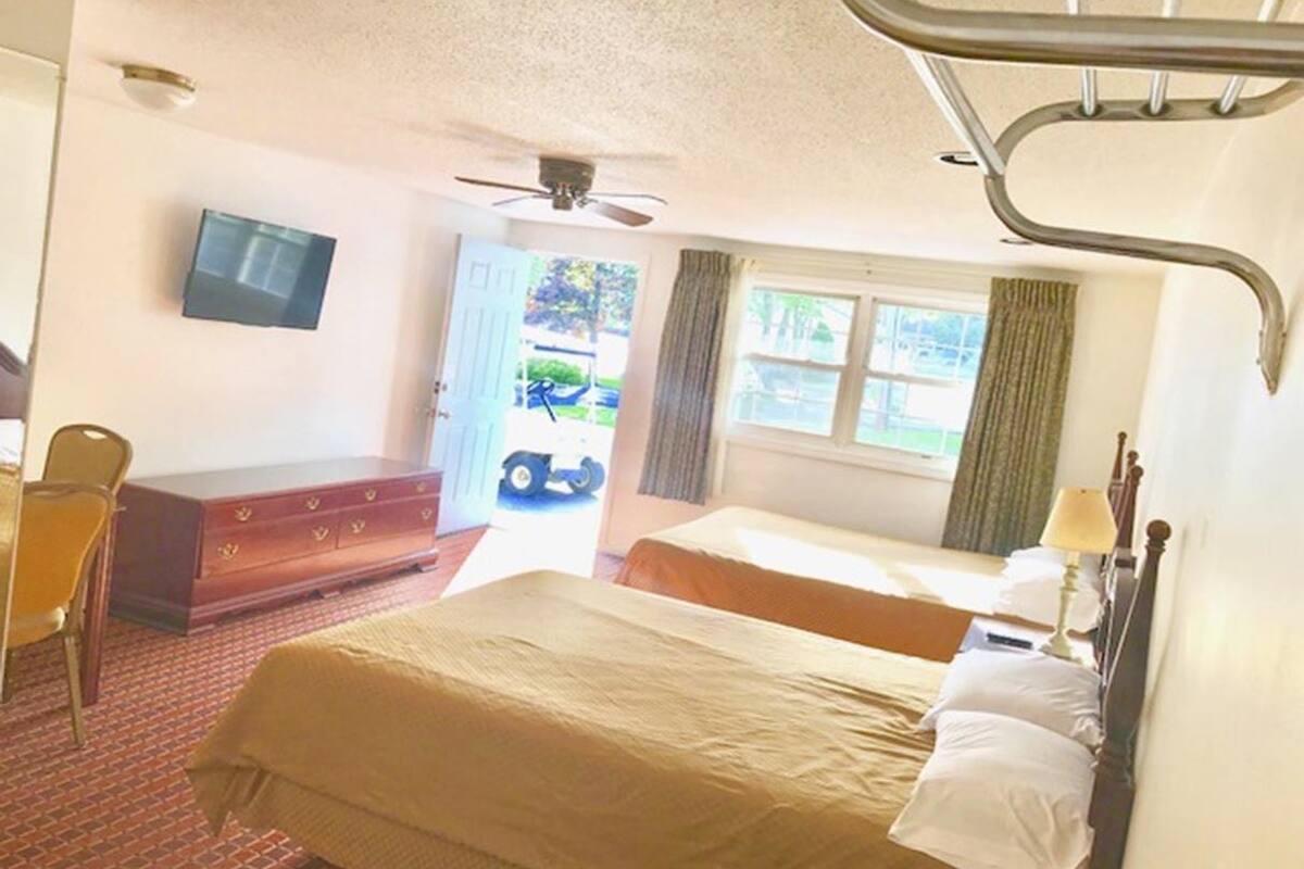 Chambre Standard, 2 grands lits