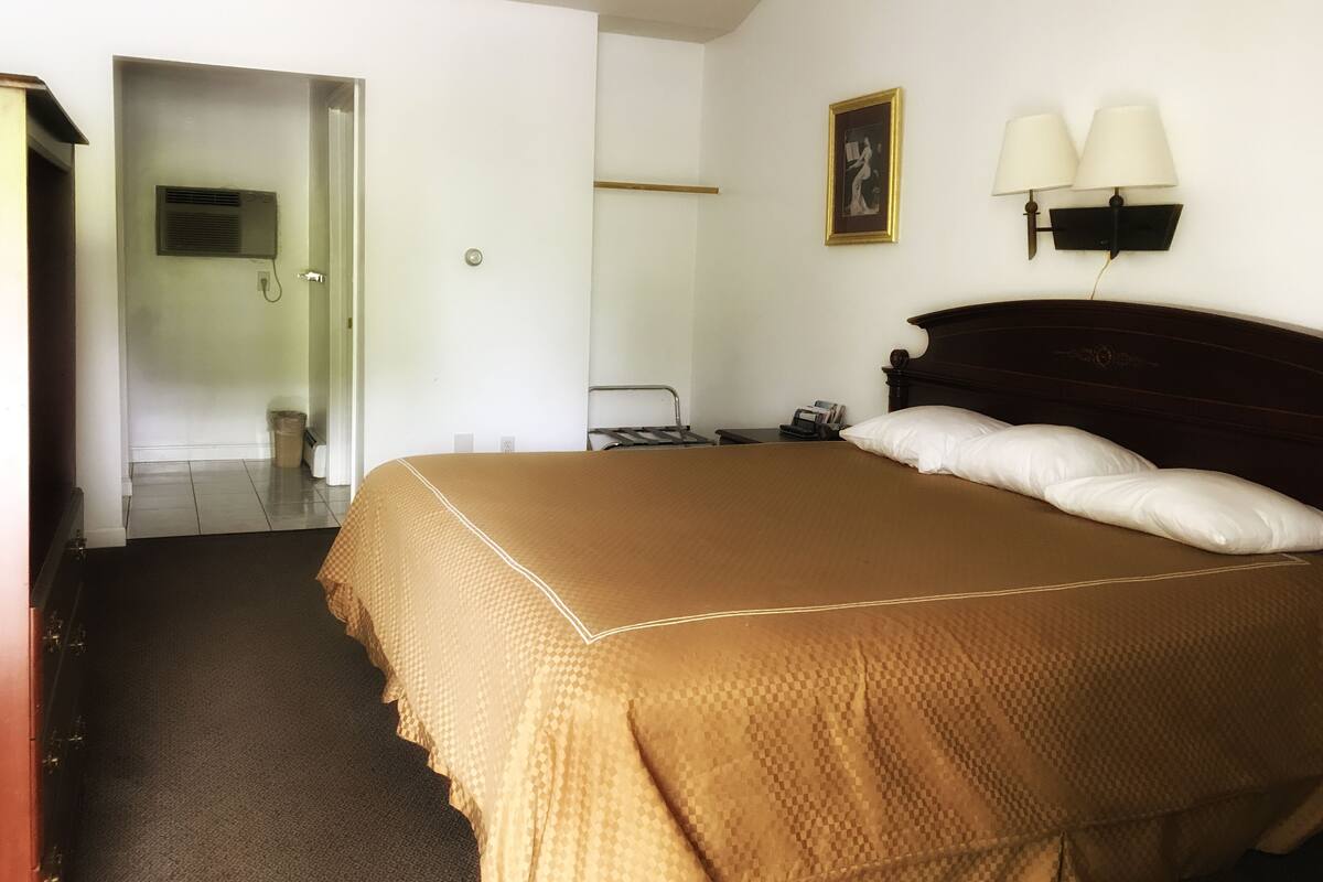 Chambre Standard, 1 très grand lit