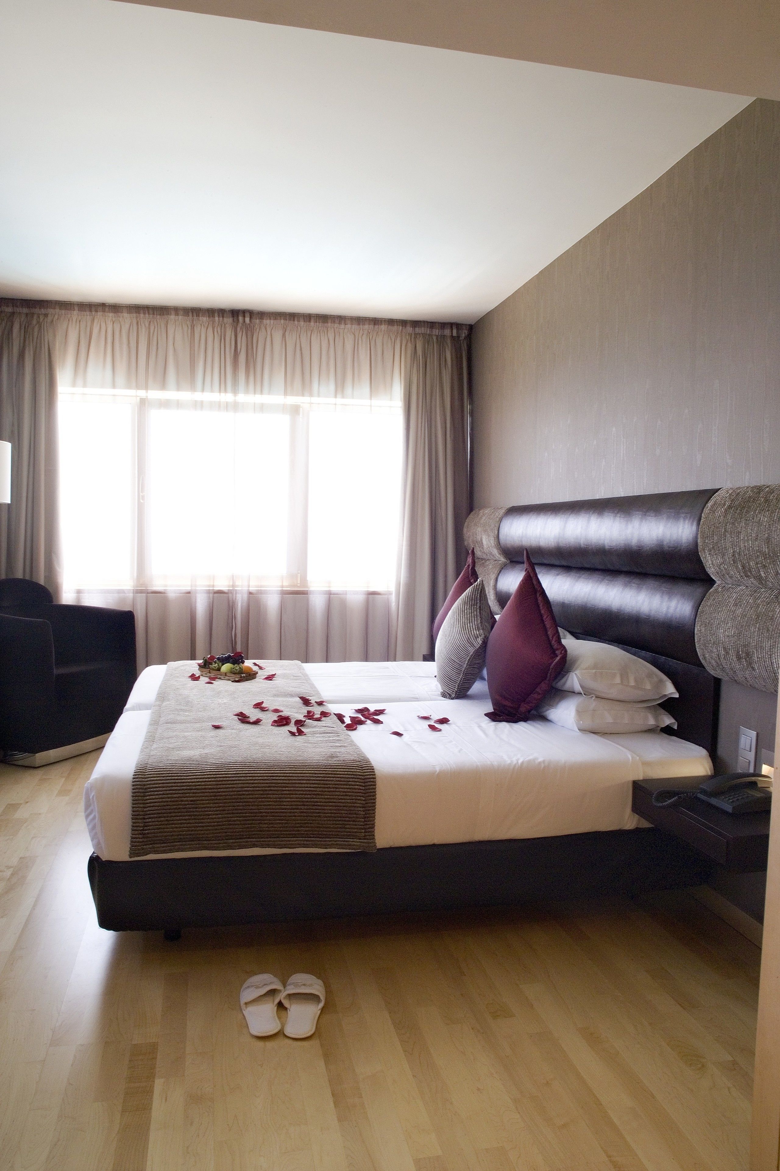 minibar, in-room safe, desk, soundproofing