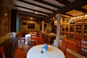 Petit déjeuner continental compris tous les jours