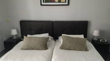 Standardzimmer, 2 Einzelbetten | 1 Schlafzimmer, Zimmersafe, Verdunkelungsvorhänge, kostenlose Babybetten