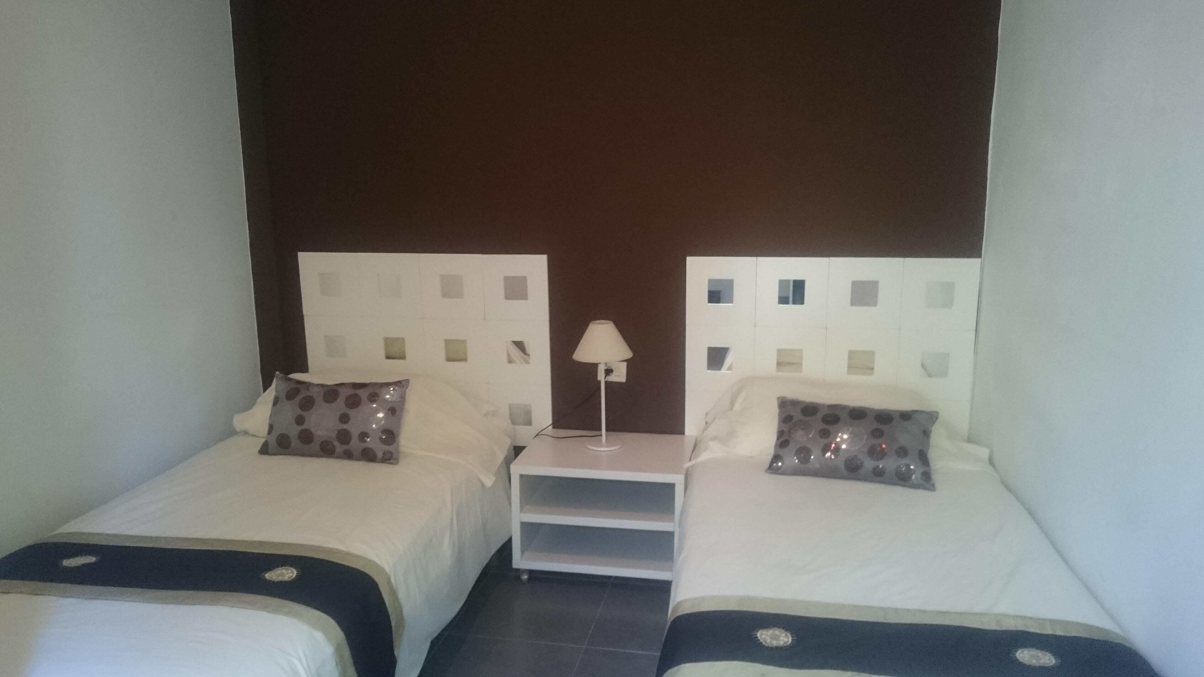 1 bedroom, in-room safe, blackout drapes, cribs (free)