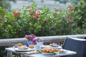 Petit déjeuner buffet compris tous les jours