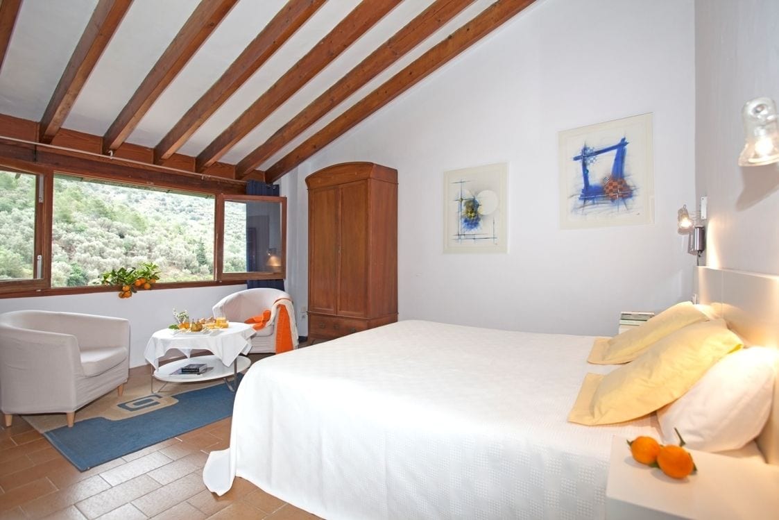 Foto - Fornalutx Petit Hotel - Bed & Breakfast