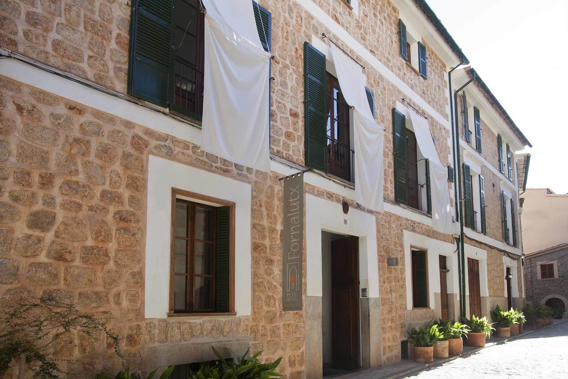 Foto - Fornalutx Petit Hotel - Bed & Breakfast