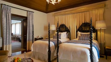Deluxe Room, Sea View | Select Comfort beds, in-room safe, blackout curtains, soundproofing