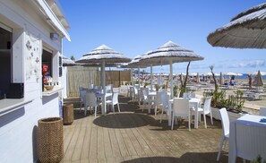 Private beach, sun-loungers, beach umbrellas, beach bar