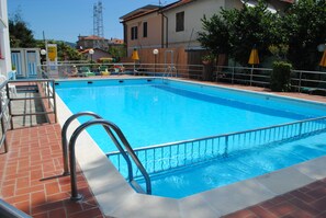 Piscina all'aperto