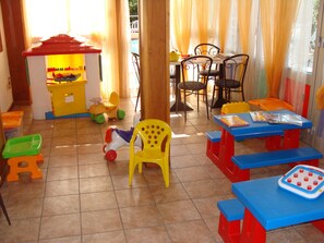 Children’s play area – indoor - Hotel Astra (Diano Marina)