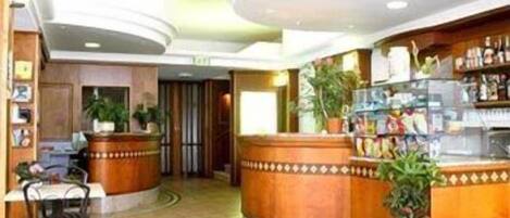 Bar (in der Unterkunft)