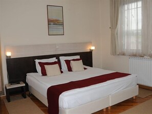 Minibar, free WiFi - Premier Hotel (Skopje)