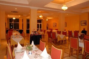 Breakfast, lunch, dinner served; Moroccan cuisine
