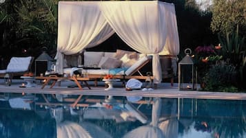 Seasonal outdoor pool, pool umbrellas, pool loungers