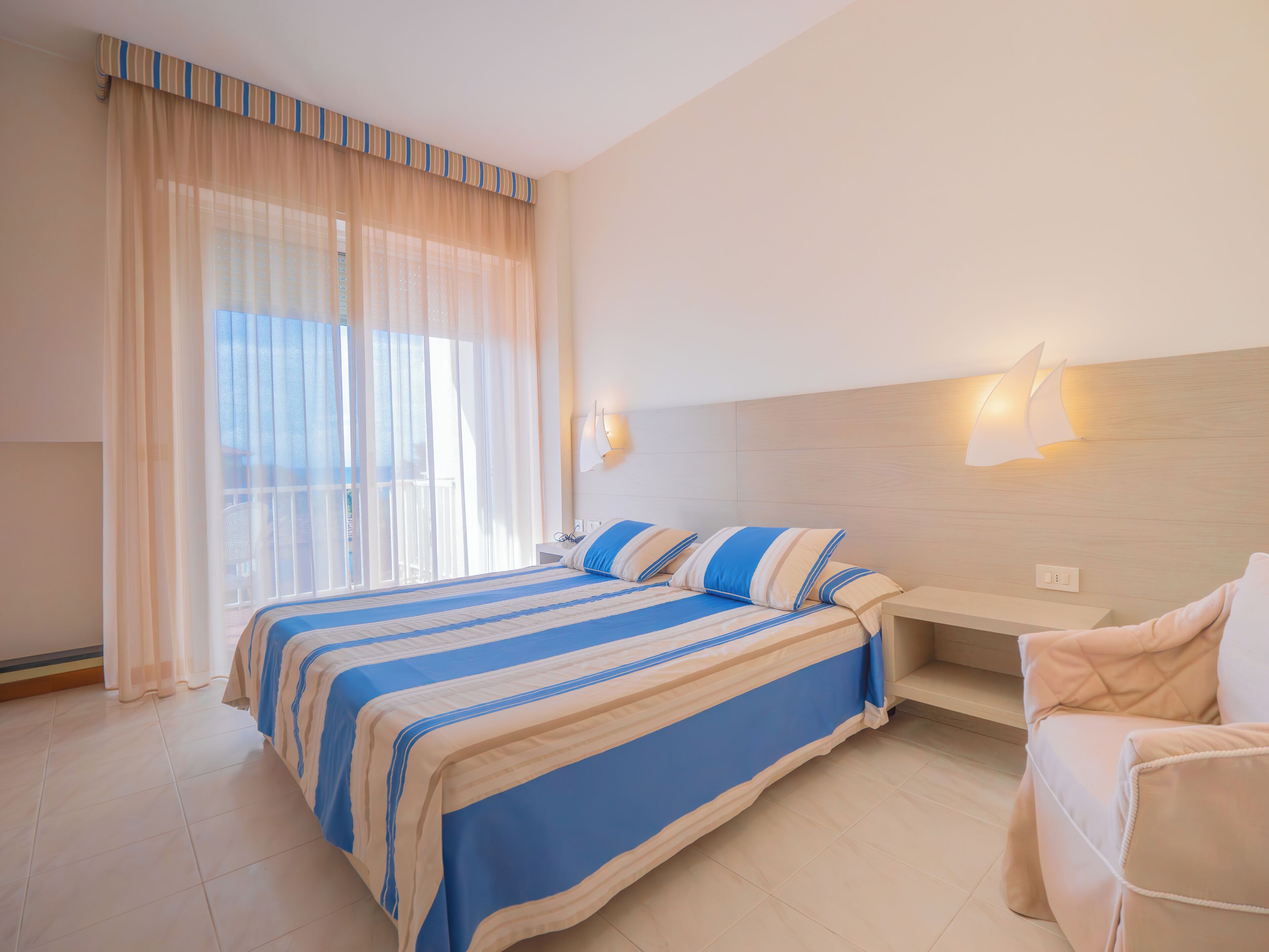 Chambre Double, balcon, vue mer