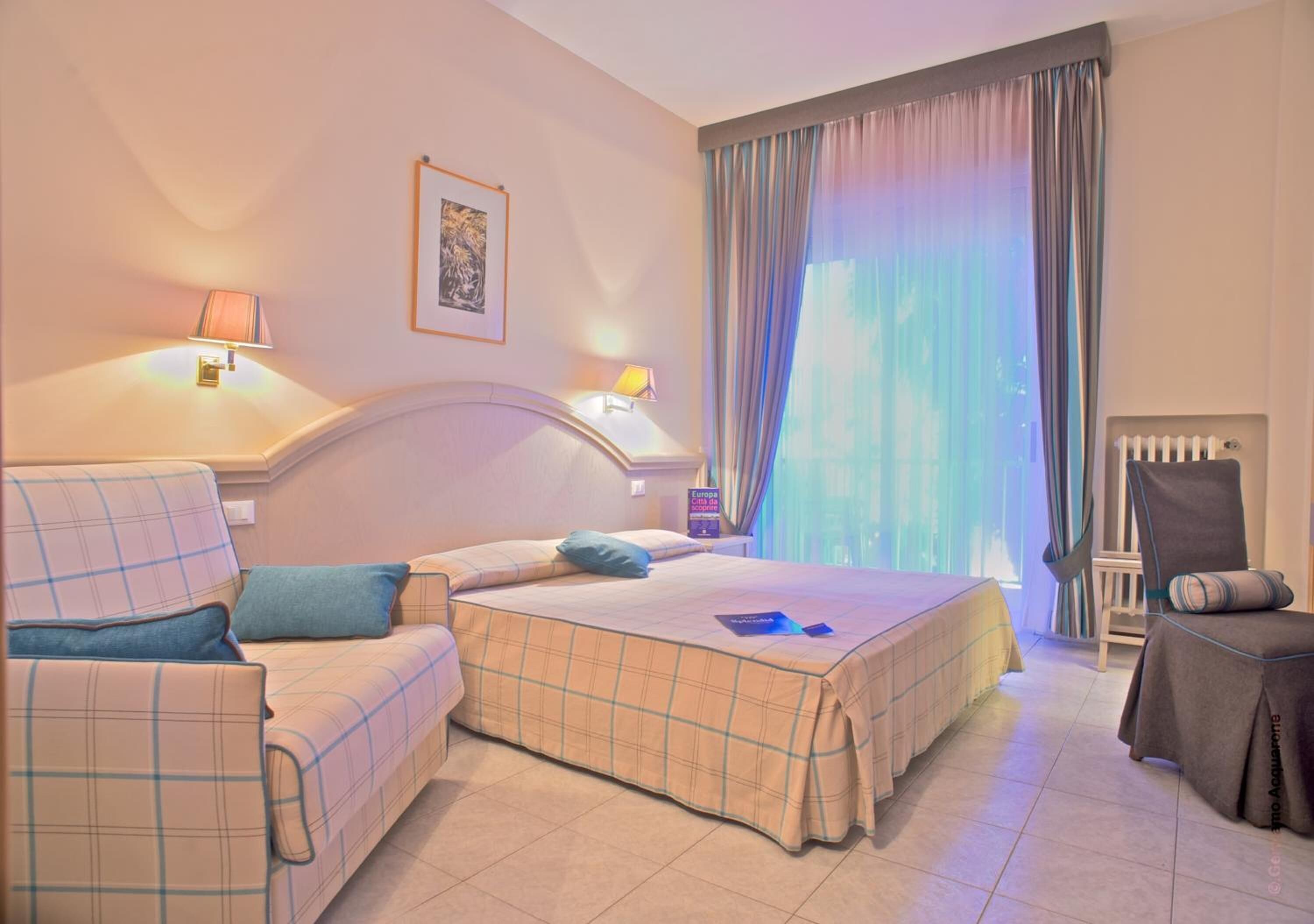 select comfort beds, in-room safe, desk, iron/ironing board