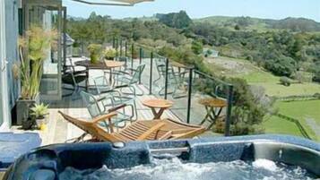 Bain à remous extérieur