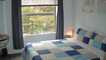 Chambre Standard, 1 trĂšs grand lit