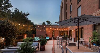 Hampton Inn Wilmington - University Area/Smith Creek Station