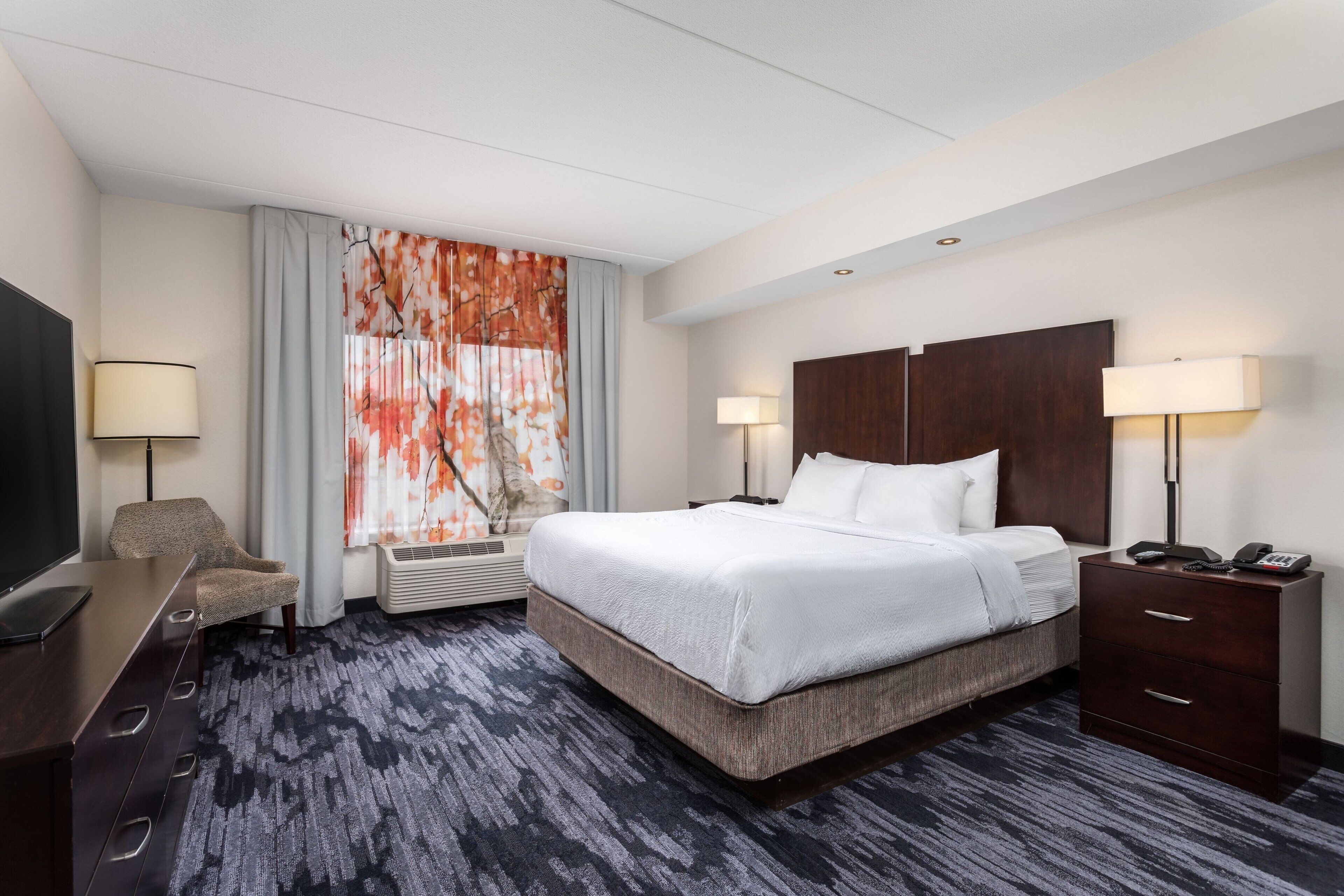 in-room safe, desk, iron/ironing board, free wifi