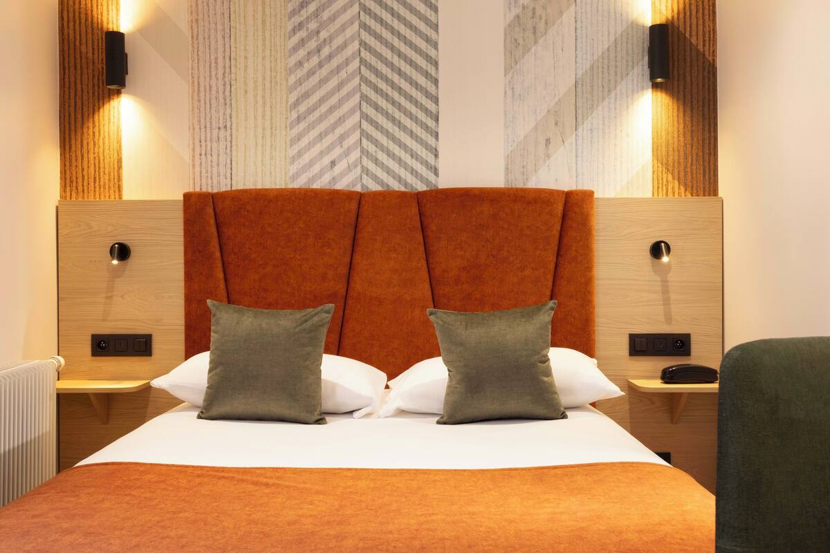 Double Room Atelier Eiffel | Desk, WiFi (free), bed sheets