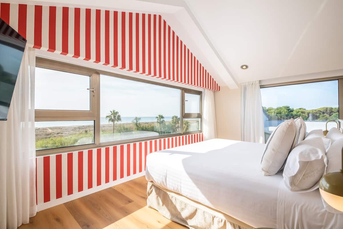 1 bedroom, premium bedding, in-room safe, individually furnished