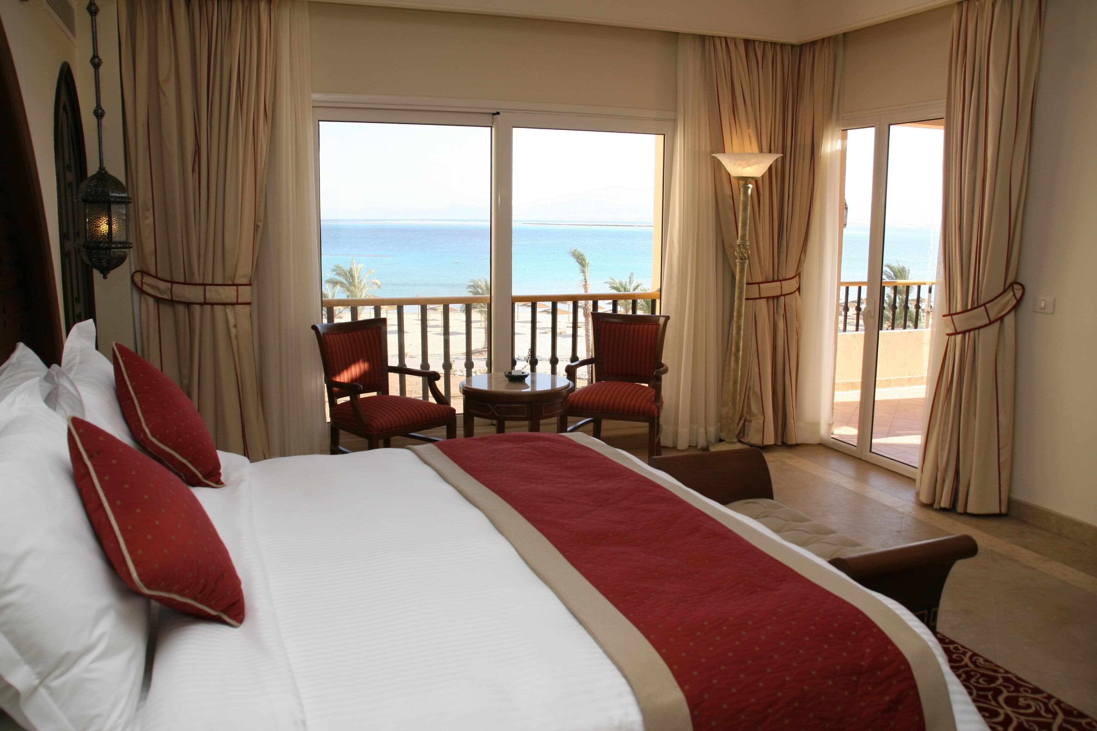 superior suite, bay view (deluxe suite) | premium bedding, down duvets, minibar, in-room safe