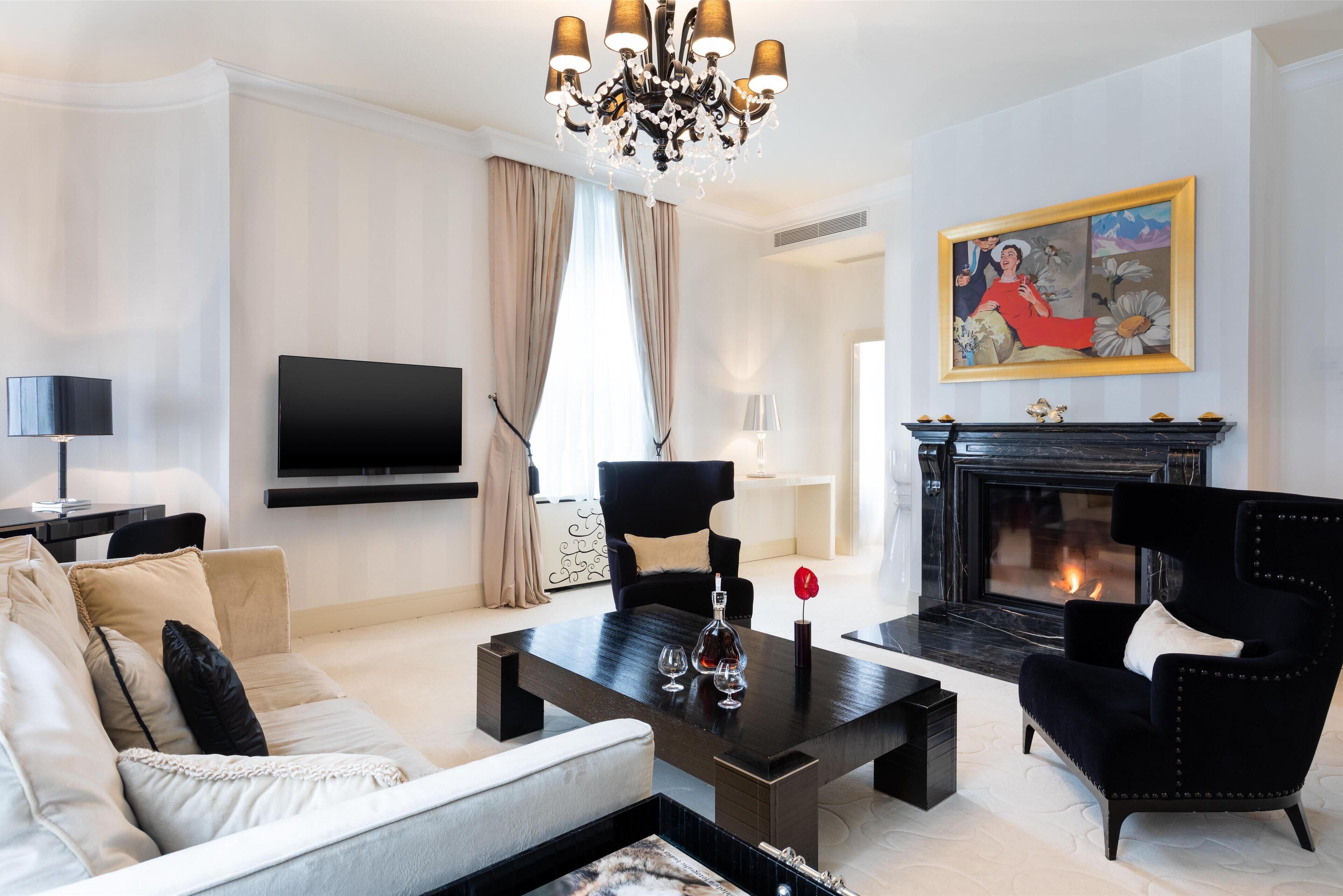 premium bedding, down duvets, minibar, in-room safe