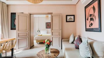 Junior Suite | Living area | Flat-screen TV