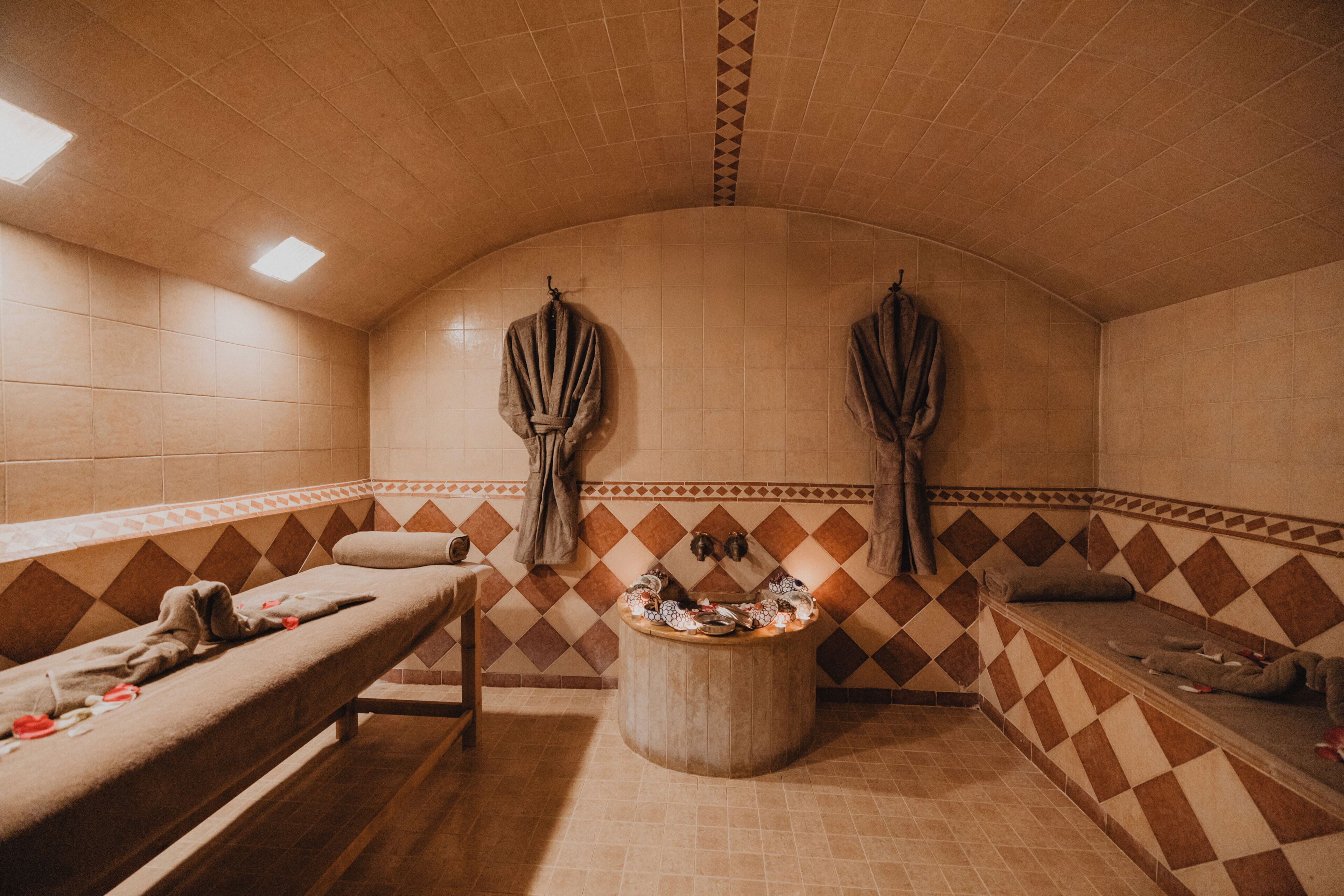 Turkish bath, body treatments, body scrubs, facials