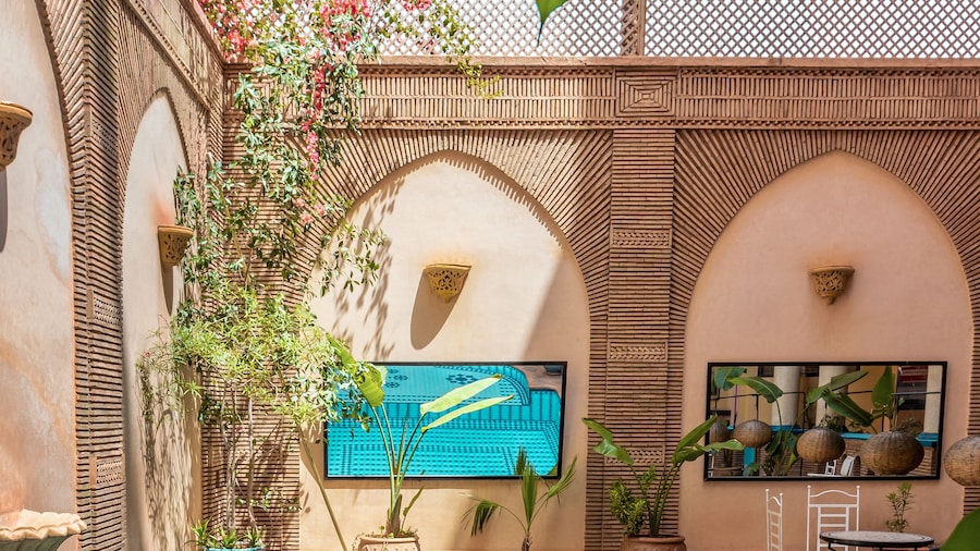 Amani Hotel Suites & Spa