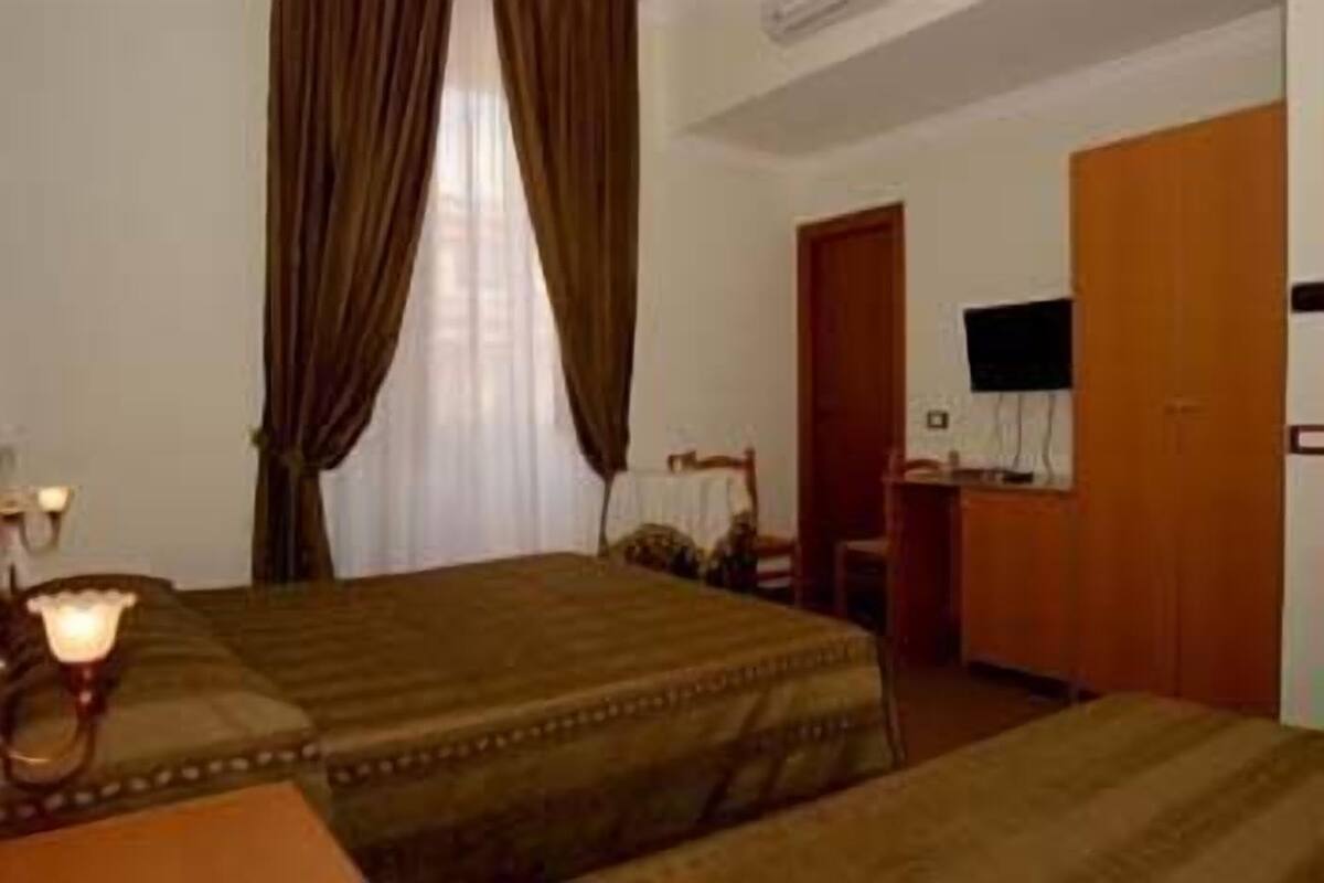 Dreibettzimmer