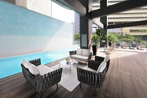 Outdoor pool, sun loungers