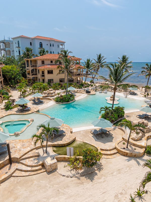 Penthouse, 2 Bedrooms, Sea View | 1 bedroom, in-room safe, iron/ironing board, travel crib