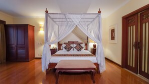 Suite Deluxe | Biancheria da letto di alta qualità, minibar, una cassaforte in camera