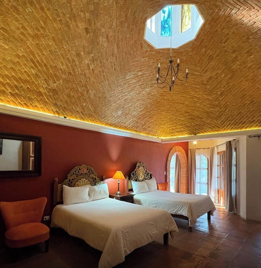 Familierom | Safe på rommet og sengetøy