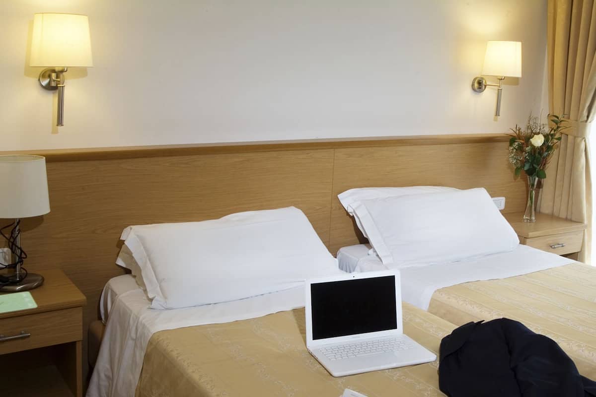 Minibar, in-room safe, desk, soundproofing