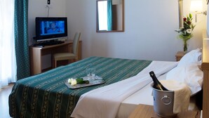Minibar, in-room safe, desk, soundproofing - Hotel Marco Polo (Mestre)