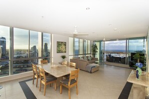 3 Bedroom Ocean View Apartment | Living area