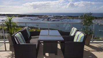 3 Bedroom Ocean View Apartment | Balcony