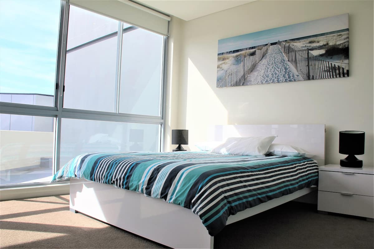 2 Bedrooms Apartment | Individually decorated, individually furnished, desk, laptop workspace