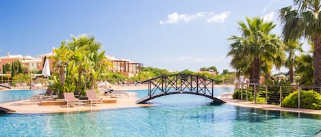 Indoor pool, 5 outdoor pools, pool umbrellas, pool loungers